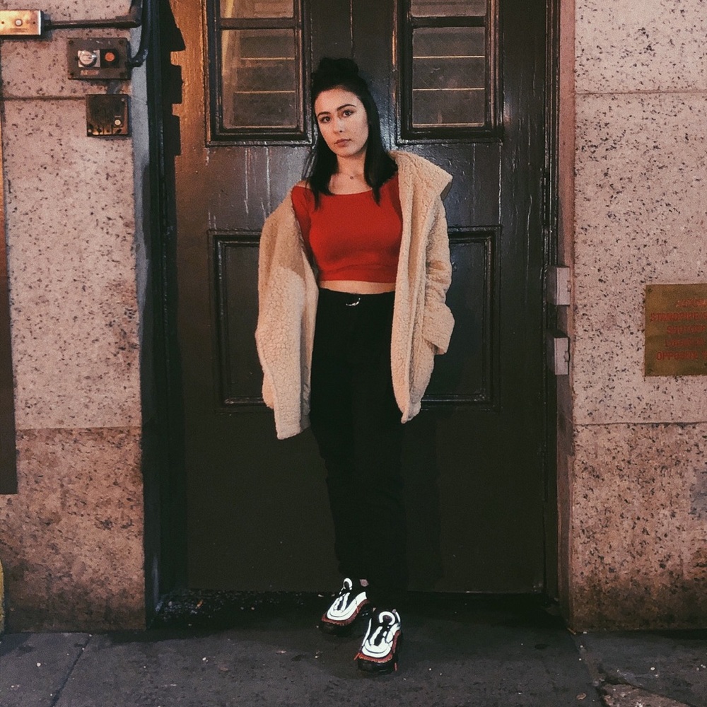 Meet your Posher, Brianne